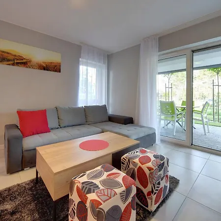 Cosy Sun Seasons 24 In Close To The By Renters Appartamento